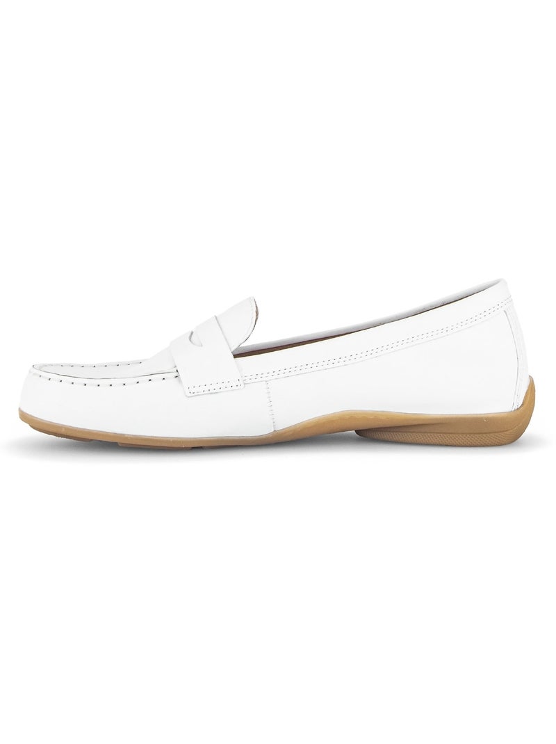 Slip-ons blanc en cuir lisse Blanc - Kiabi
