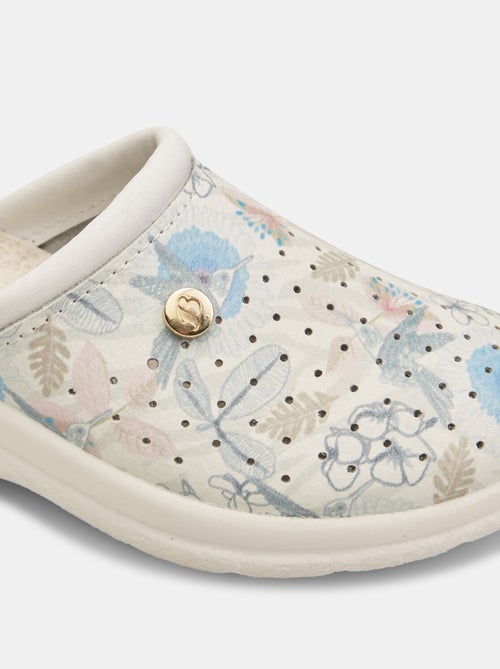 Slippers en cuir avec imprimés BATA - Kiabi
