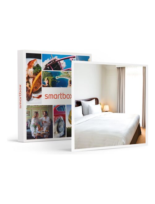 SMARTBOX - Coffret Cadeau Séjour en suite dans un hôtel 4* en famille à Montmartre -  Séjour - Kiabi
