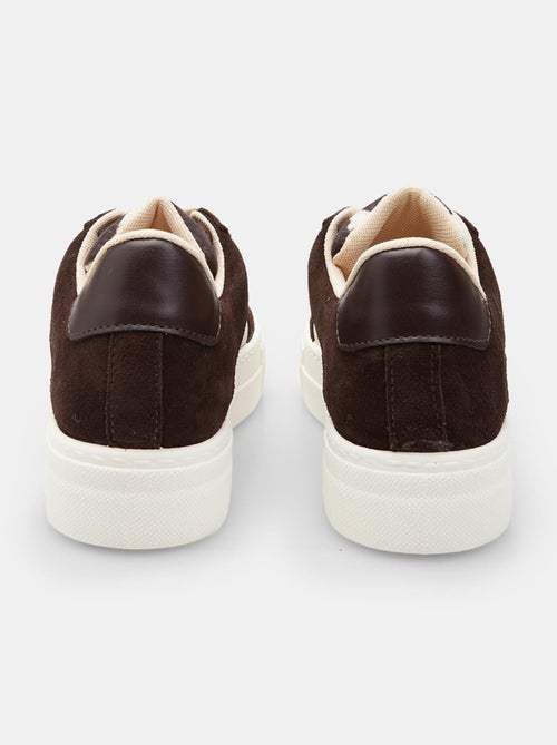 Sneakers à lacets en daim BATA - Kiabi Sneakers à lacets en daim BATA - Kiabi