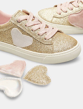 Sneakers avec cœur BATA