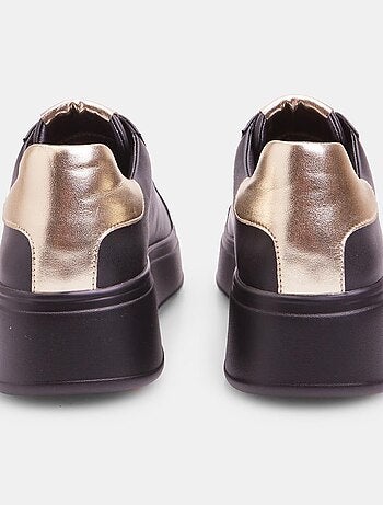 Sneakers avec lacets ornementés bata