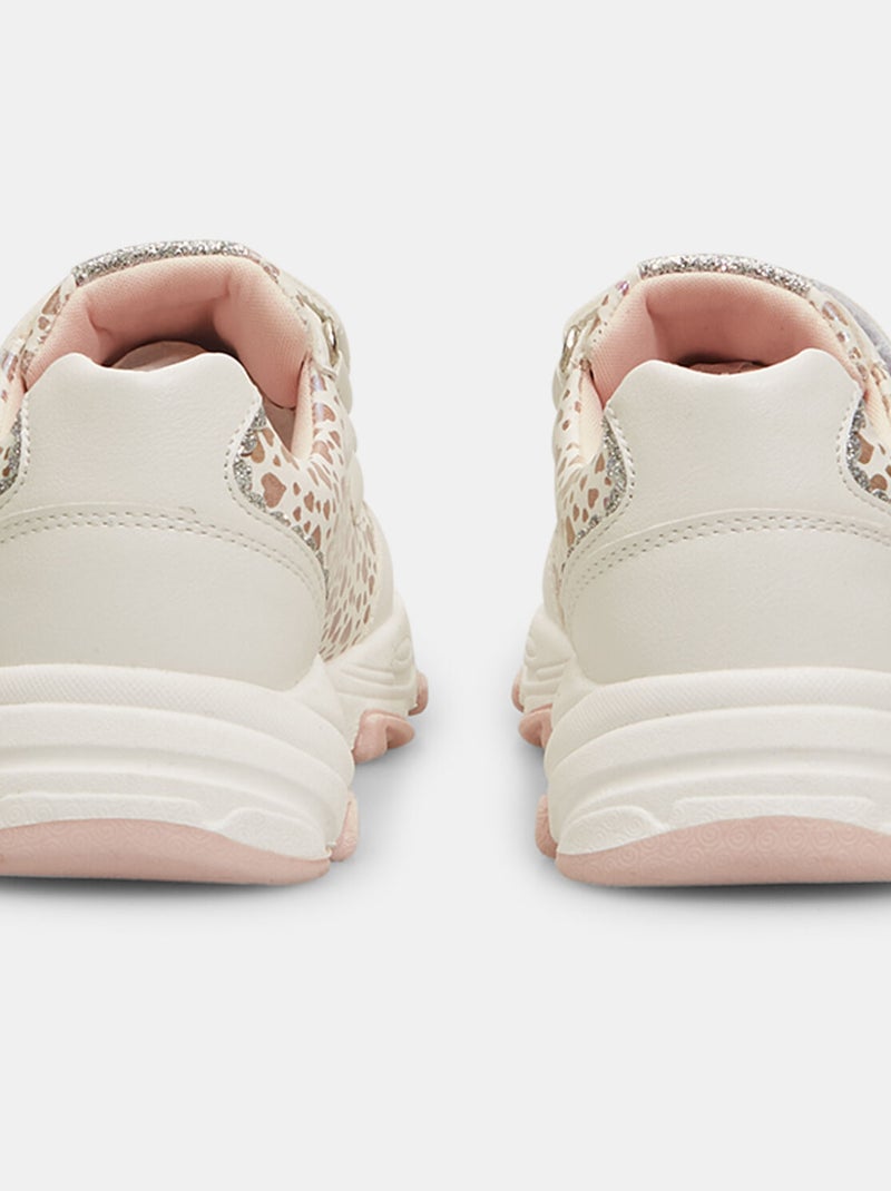 Sneakers avec motif de cœurs et de bouchons BATA Blanc - Kiabi