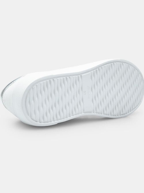 Sneakers avec semelle plateforme BATA - Kiabi Sneakers avec semelle plateforme BATA - Kiabi