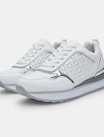 sneakers avec semelle plateforme de 3 cm BATA