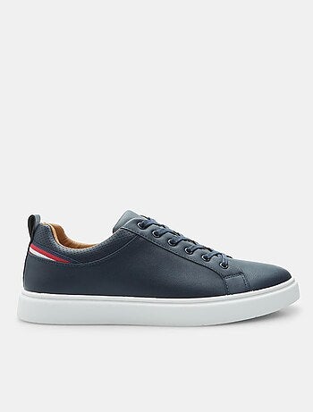 Sneakers bata