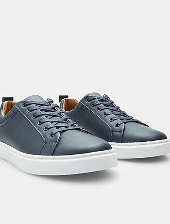 Sneakers bata