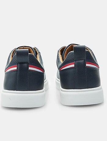 Sneakers bata