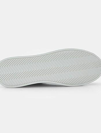 Sneakers bata
