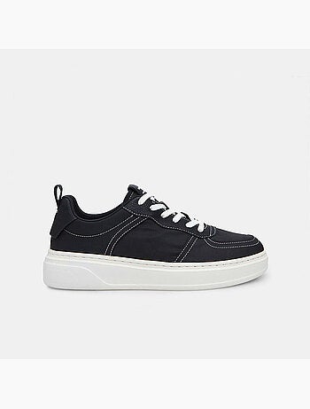 Sneakers bata