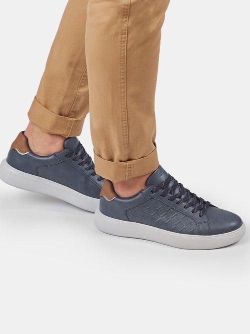 Sneakers Bata Red Label avec logos - Kiabi