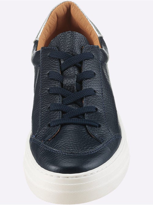 Sneakers De Fabrication Portugaise - Taille Standard - Helline - Kiabi Sneakers De Fabrication Portugaise - Taille Standard - Helline - Kiabi
