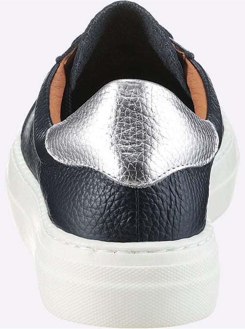 Sneakers De Fabrication Portugaise - Taille Standard - Helline - Kiabi Sneakers De Fabrication Portugaise - Taille Standard - Helline - Kiabi
