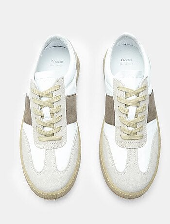 Sneakers en cuir BATA