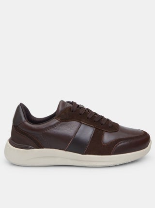 Sneakers en cuir Bata Comfit