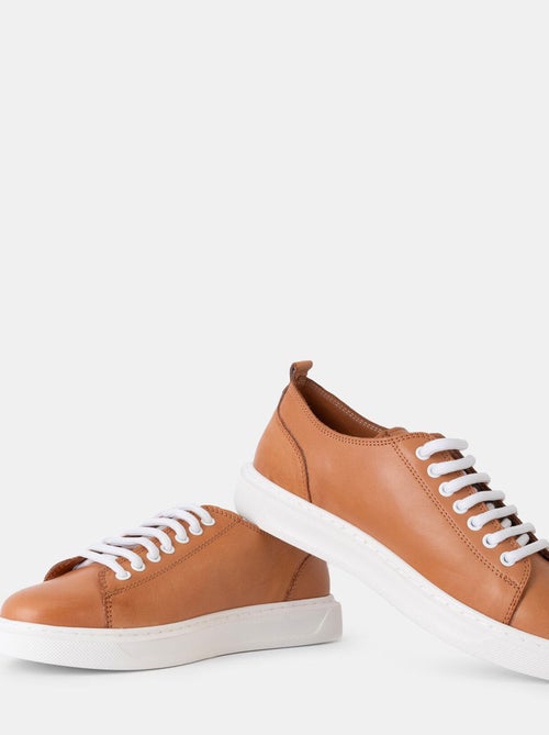 Sneakers en cuir BATA - Kiabi