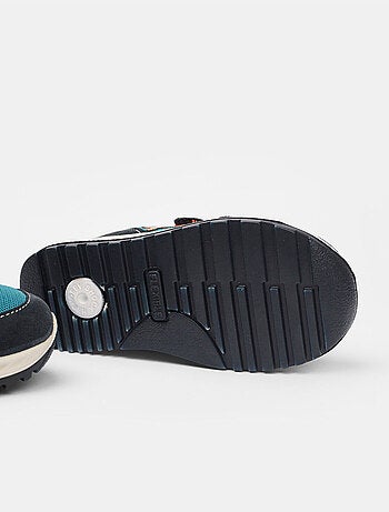 Sneakers en daim BATA