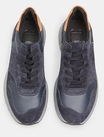 Sneakers en daim BATA