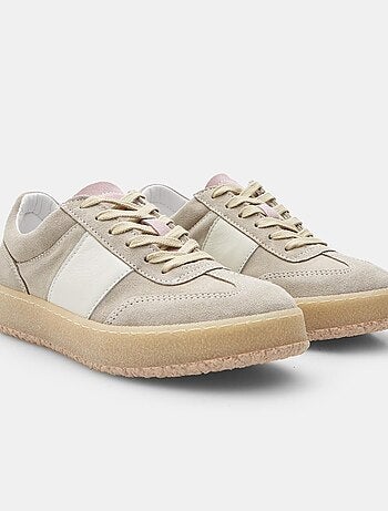Sneakers en daim BATA