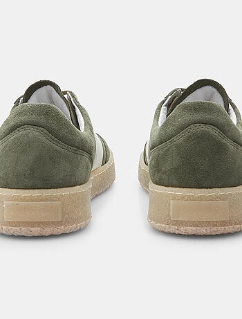 Sneakers en daim BATA