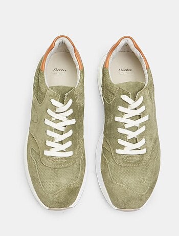 Sneakers en daim BATA