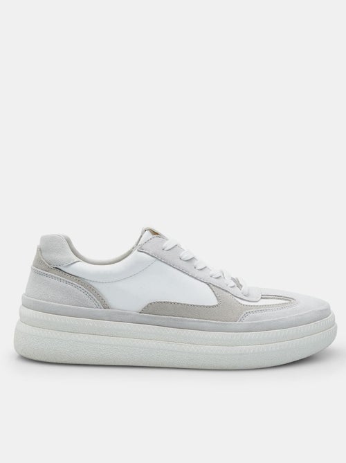 Sneakers en daim confortables  BATA - Kiabi