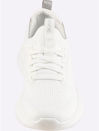 Sneakers matière textile agréable à porter - taille standard - helline