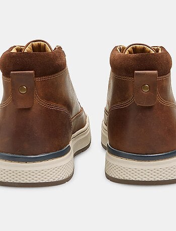 Sneakers mi-hautes en cuir BATA