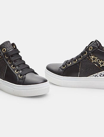 Sneakers montantes avec chaîne en étoile BATA