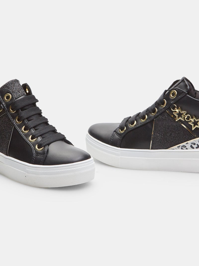 Sneakers montantes avec chaîne en étoile BATA Noir - Kiabi