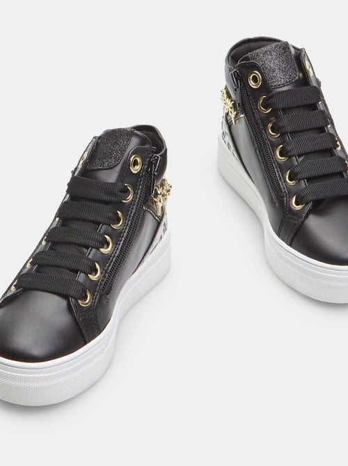 Sneakers montantes avec chaîne en étoile BATA - Kiabi