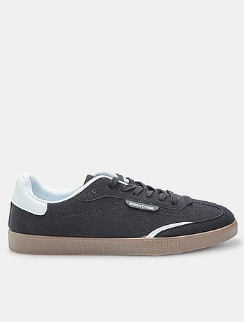 Sneakers north star striker bata