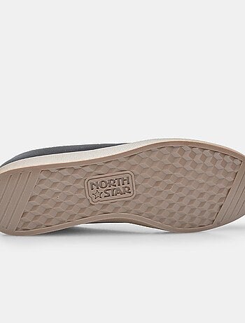 Sneakers north star striker bata