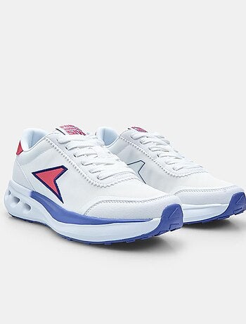Sneakers power force bata