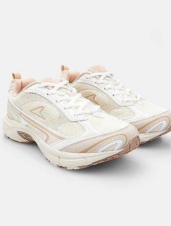 Sneakers power zeta relic bata