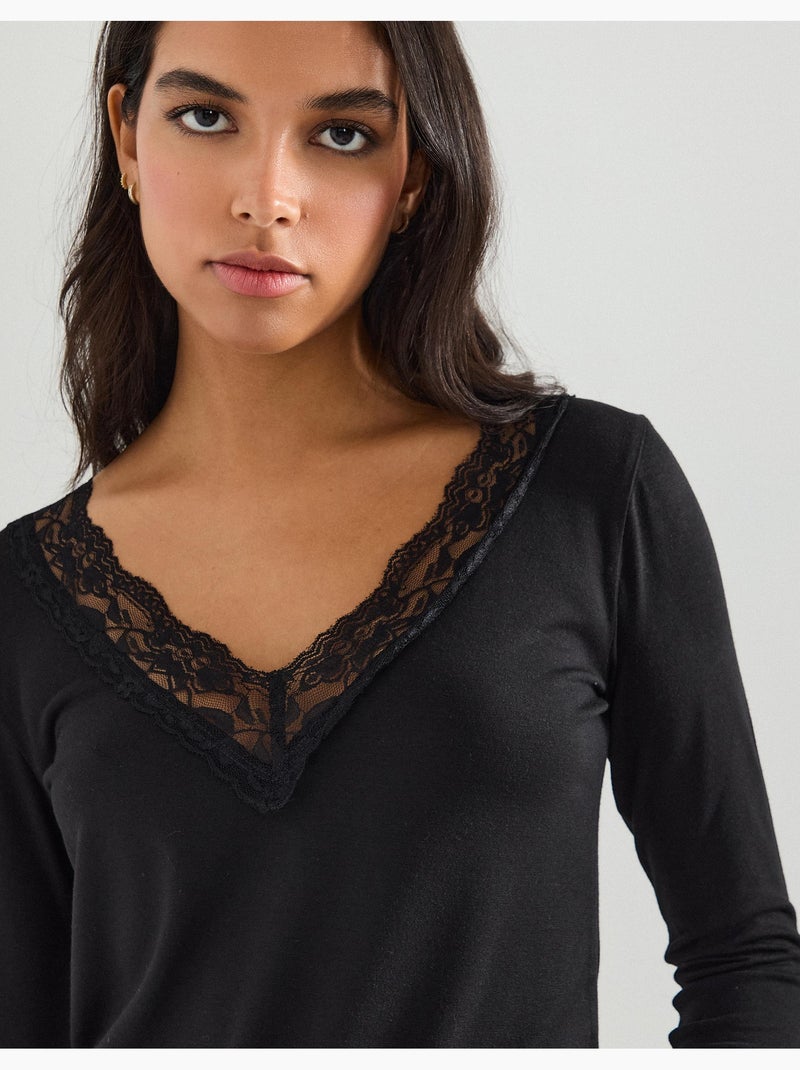 Sous-pull avec détail dentelle, MO Fashion Noir - Kiabi