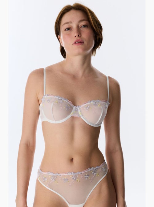 Soutien-gorge à broderie florale et armatures penti - Kiabi Soutien-gorge à broderie florale et armatures penti - Kiabi