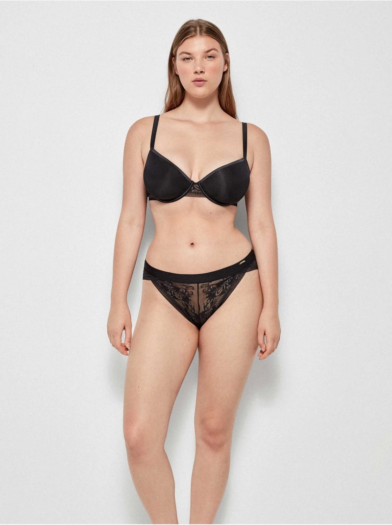 Soutien-gorge avec armature et bonnets en mousse ultralégère Noir - Kiabi