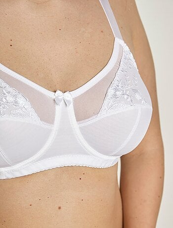 Soutien-gorge avec armatures brodé fil brillant