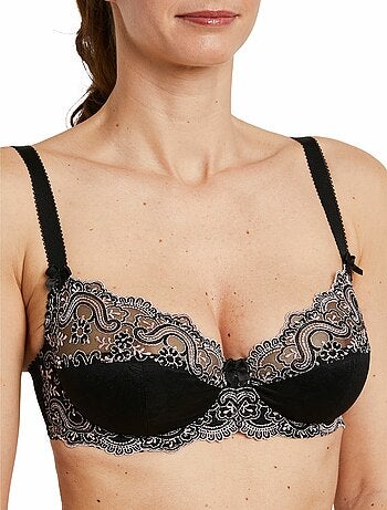 Soutien-gorge brodé avec armatures