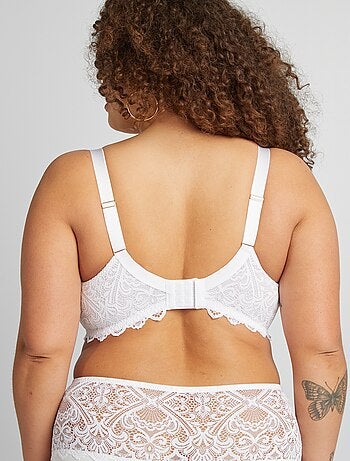 Soutien-gorge corbeille emboîtant en dentelle
