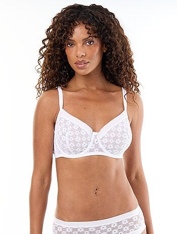 Soutien-gorge corbeille emboîtant en dentelle