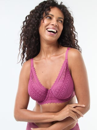 Soutien-gorge corbeille emboîtant en dentelle