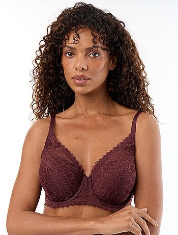 Soutien-gorge corbeille emboîtant en dentelle