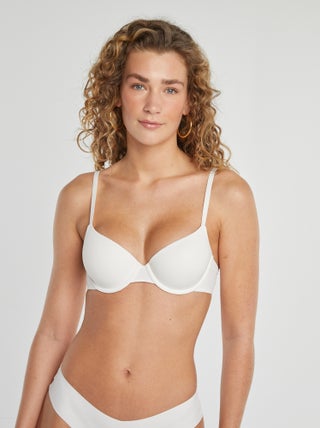 Soutien-gorge corbeille invisible