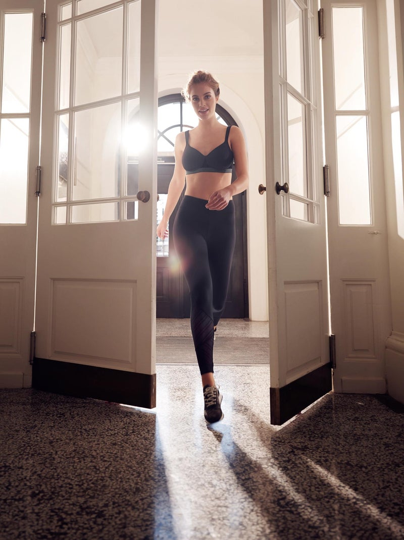 Soutien-gorge de sport préformé sans armatures Powerful noir F Noir - Kiabi