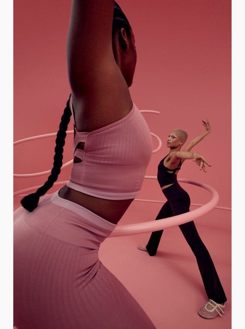 Soutien-gorge de sport rayé sans coutures penti - Kiabi Soutien-gorge de sport rayé sans coutures penti - Kiabi