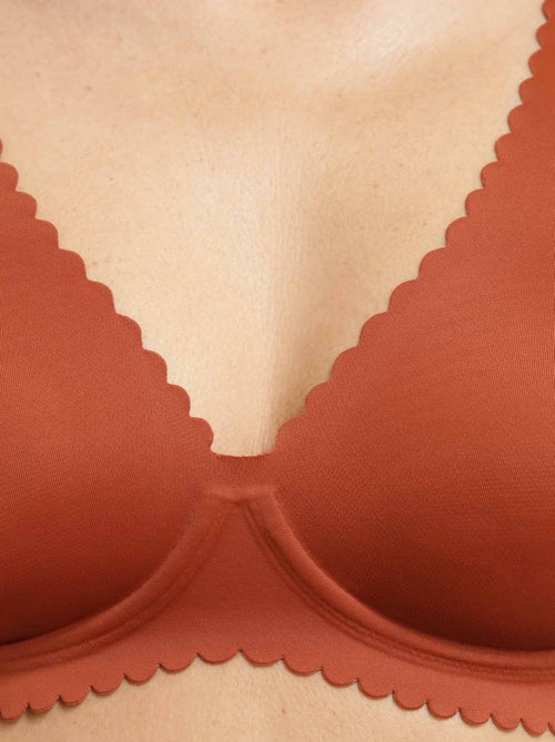 Soutien-gorge 'Dim' 'Body touch' moulé avec bonnets pré-formés - Kiabi