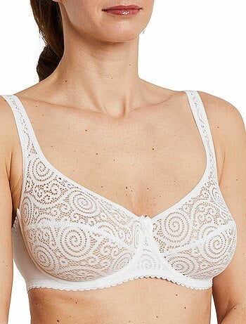 Soutien-gorge emboîtant avec armatures