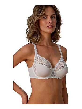 Soutien-gorge emboîtant avec armatures dentelle